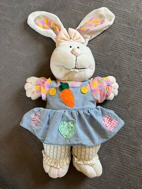 Vintage Y2K Easter Bunny